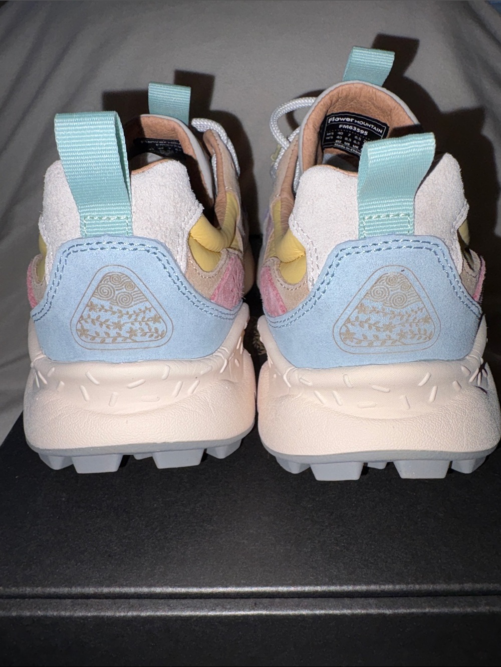 NWT Flower Mountain YAMANO 3 WOMAN Suede and technical fabric sneakers BeigeGrey - Picture 10 of 15